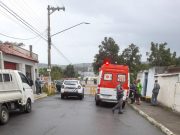 Policiais militares evitam suicídio de mulher de 31 anos