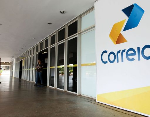 Correios mantém operações após trabalhadores entrarem em greve