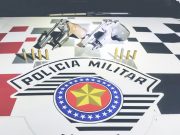 Mulher é presa com duas armas de fogo e procurado pela justiça é capturado em Aparecida