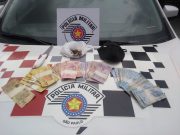 Homem é preso em flagrante por roubar farmácia em Guaratinguetá