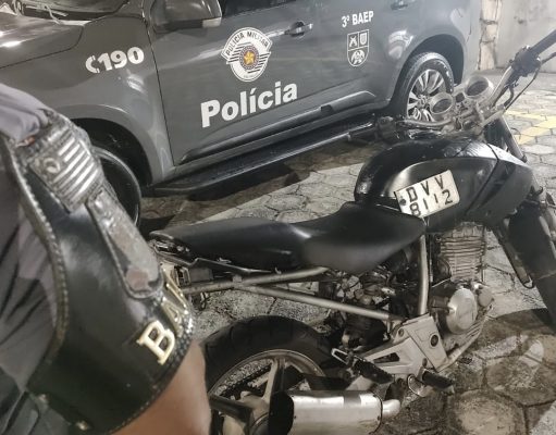 Adolescente é apreendido com moto roubada em Guaratinguetá