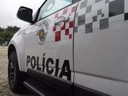 Carro é abordado com suspeito de tentativa de homicídio em Guaratinguetá