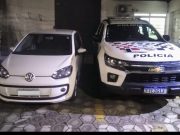 Dois jovens são presos por roubo; um era foragido da justiça