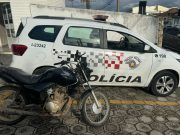 Jovem é preso por envolvimento em furto de motocicleta em Guaratinguetá