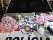 Homem é preso com mais de 2 mil microtubos de cocaína em Guaratinguetá