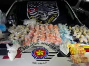 Três homens são presos por tráfico de drogas e corrupção de menores em Potim