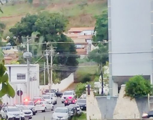 URGENTE – Dois são mortos durante troca de tiros com a polícia em Guaratinguetá