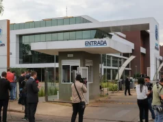 Lula passa por cirurgia na cabeça às pressas e permanece internado no Sírio-Libanês