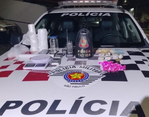 Dois são presos por tráfico de drogas e um deles era procurado por homicídio em Aparecida