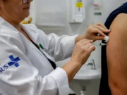 Governo amplia mobilização de vacina contra HPV em jovens