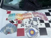 Polícia Militar faz apreensão de drogas e dinheiro em Aparecida