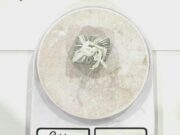 Jovem é flagrado com droga ao tentar visitar o irmão preso em Potim