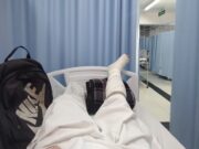 Paciente está com tornozelo quebrado há três dias sem previsão de ser operado em Guaratinguetá