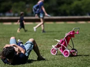 Pediatras pedem aprovação de lei com licença-paternidade de 1 mês
