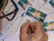 Mega-Sena acumula e prêmio principal vai para R$ 8 milhões