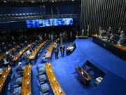 Senado aprova isenção de IR para quem ganha até dois salários-mínimos