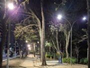 Bosque da Amizade recebe modernização da iluminação em Guaratinguetá