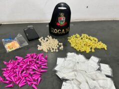 Jovem tenta fugir da Polícia, mas acaba presa por tráfico de drogas em Guaratinguetá