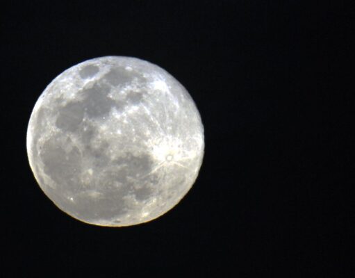 Segunda superlua do ano poderá ser vista no Brasil por 3 dias