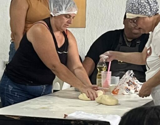 O curso de Padaria Artesanal Itinerante já começou no Jardim do Vale