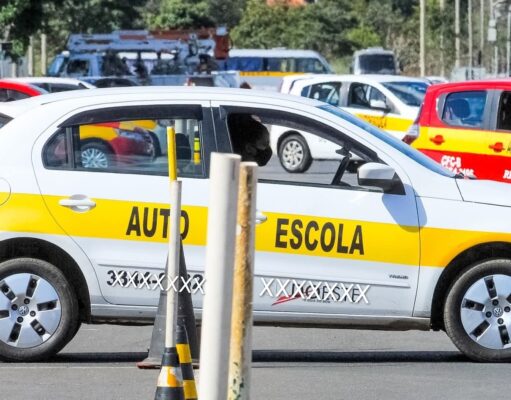 CNH sem autoescola é aprovada por unanimidade; aulas deixam de ser obrigatórias