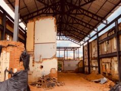 Obras do Teatro Municipal Carlos Gomes seguem paralisadas e sem previsão de retomada
