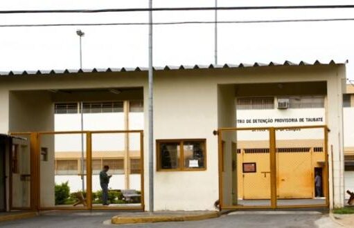 Polícia Penal apreende droga com visitante de preso