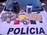 Homem tenta fugir pulando no rio Paraíba, mas é preso pela ROCAM com drogas em Guaratinguetá