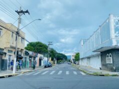 Agressão na madrugada termina com queda de sacada e mulher hospitalizada em Guaratinguetá