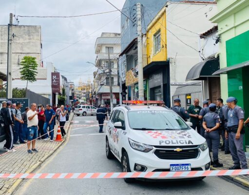 PM de folga reage a tentativa de assalto e dois bandidos morrem no Centro de Guaratinguetá