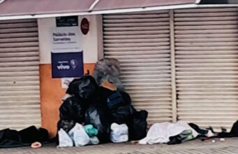 Insegurança no Centro de Guaratinguetá: Moradores Relatam Presença Constante de Indivíduos em Situação de Rua