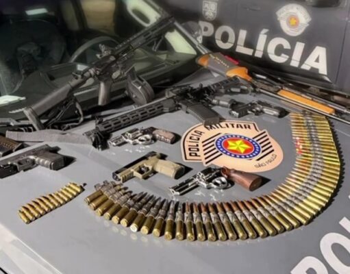 BAEP estoura pousada e apreende arsenal de guerra com fuzis e munição de uso restrito