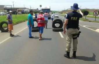 PRF intensifica fiscalização contra embriaguez ao volante no carnaval