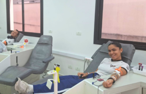 40 alunos da Escola de Especialistas de Aeronáutica fazem campanha e doam sangue no Hemocentro de Taubaté