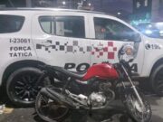 Perseguição termina com prisão de homem armado e recuperação de moto furtada