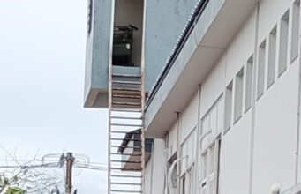 Eletrecista aposentado colaborador da Santa Casa de Guaratinguetá sofre queda nas escadas e caso evidencia falhas em elevador há dias