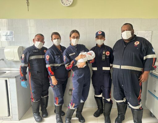 Bebê Nasce Dentro de Ambulância do SAMU próximo ao SPANI Durante Transferência Hospitalar