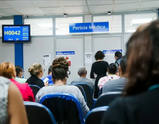 INSS faz mutirão de perícias médicas para reduzir tempo de espera