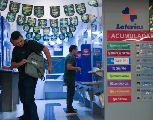 Mega-Sena acumula e prêmio principal vai para R$ 8 milhões