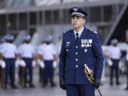 Novo comandante da EEAR assume cargo em Guaratinguetá