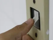 Prepare o bolso: conta de luz vai subir em maio