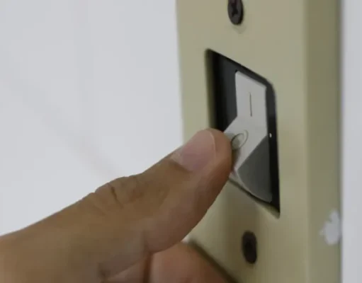 Prepare o bolso: conta de luz vai subir em maio