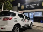 Homens em moto atiram contra jovem e fogem após crime em Guaratinguetá