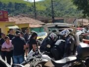 Alvoroço toma conta do Jardim Tamandaré durante operação da Polícia Militar e Civil em Guaratinguetá