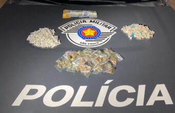 BAEP prende homem com diversas porções de entorpecentes em Guaratinguetá