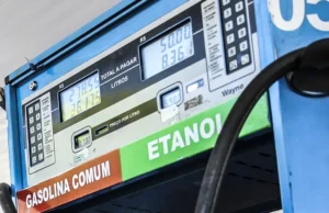 Gasolina terá mais etanol por 180 dias após decisão do governo; medida afeta motoristas em todo o país