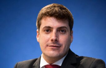 Câmara de Guaratinguetá extingue mandato do vereador Pedro Sannini após condenação criminal